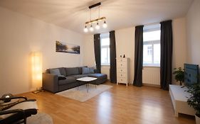 Cozy 2 BEDROOM APARTMENT - Enjoy&Relax in Vienna